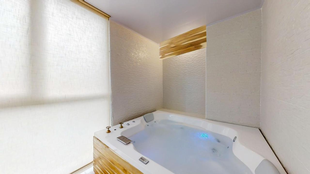 Origen Hotel Boutique 메딜린 외부 사진